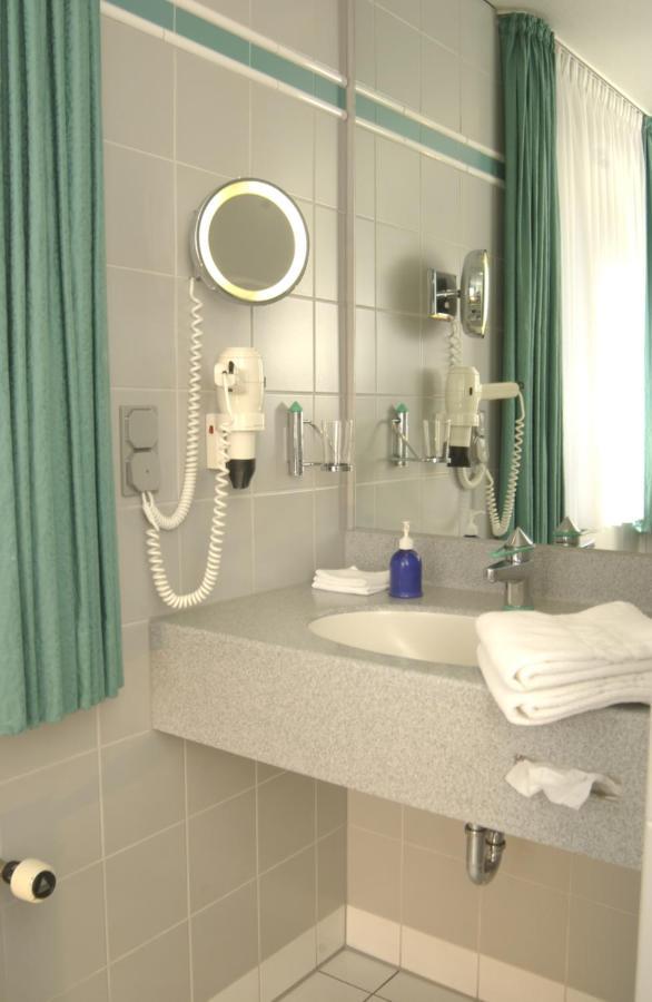 Hotel Spiegel Кьолн Екстериор снимка