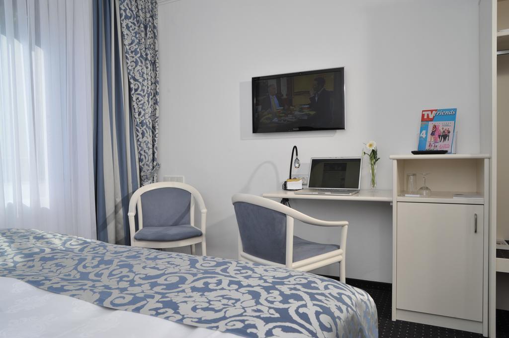 Hotel Spiegel Кьолн Екстериор снимка
