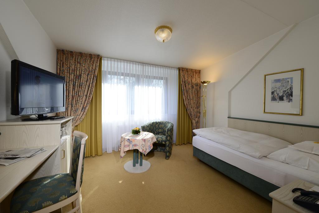 Hotel Spiegel Кьолн Екстериор снимка