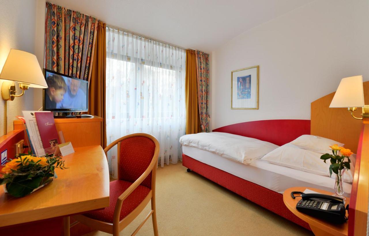 Hotel Spiegel Кьолн Екстериор снимка