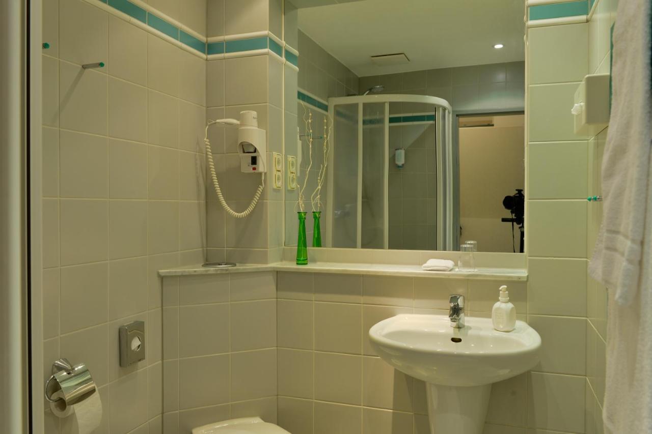 Hotel Spiegel Кьолн Екстериор снимка
